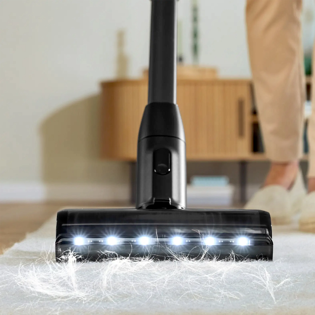 Bosch เครื่องดูดฝุ่นไร้สาย Unlimited 10 ProAnimal สีแดง รุ่น BCS1041PET - Image 4