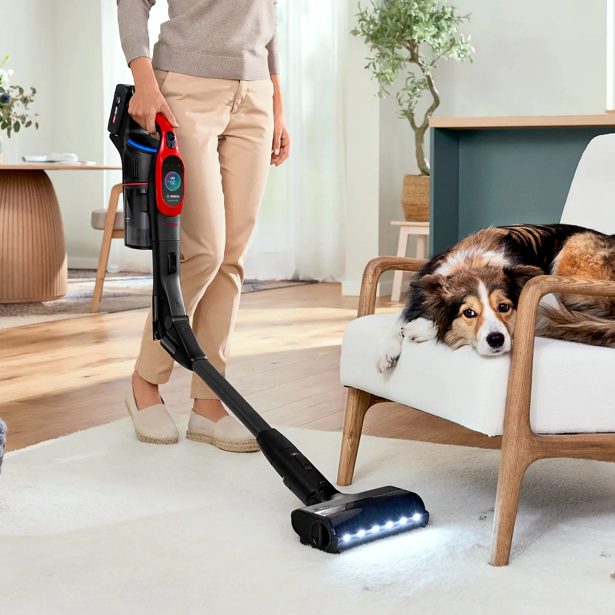 Bosch เครื่องดูดฝุ่นไร้สาย Unlimited 10 ProAnimal สีแดง รุ่น BCS1041PET - Image 6