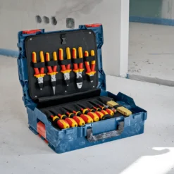 Bosch ชุดประแจ คีม ไขควง กันไฟ พร้อมอุปกรณ์ แฮนค์ทูล มีดคัตเตอร์  21 ชิ้น  รุ่น 1600A02NG4